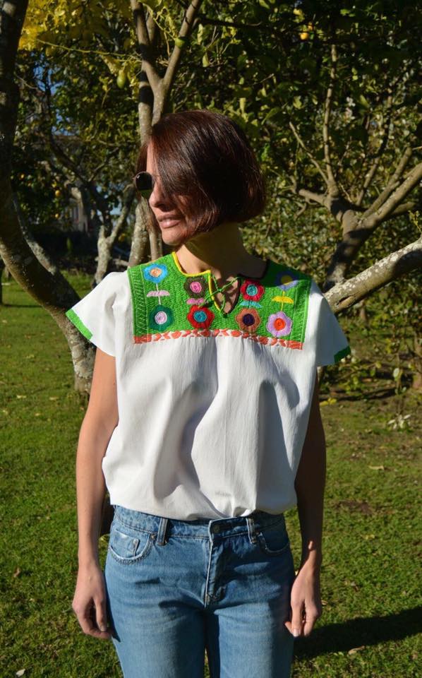 BLUSA'LUPITA' BORDADO MARGARITAS - VARIOS COLORES