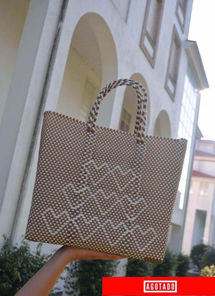 BOLSA MEDIANA 'HEARTS' BLANCO & ORO