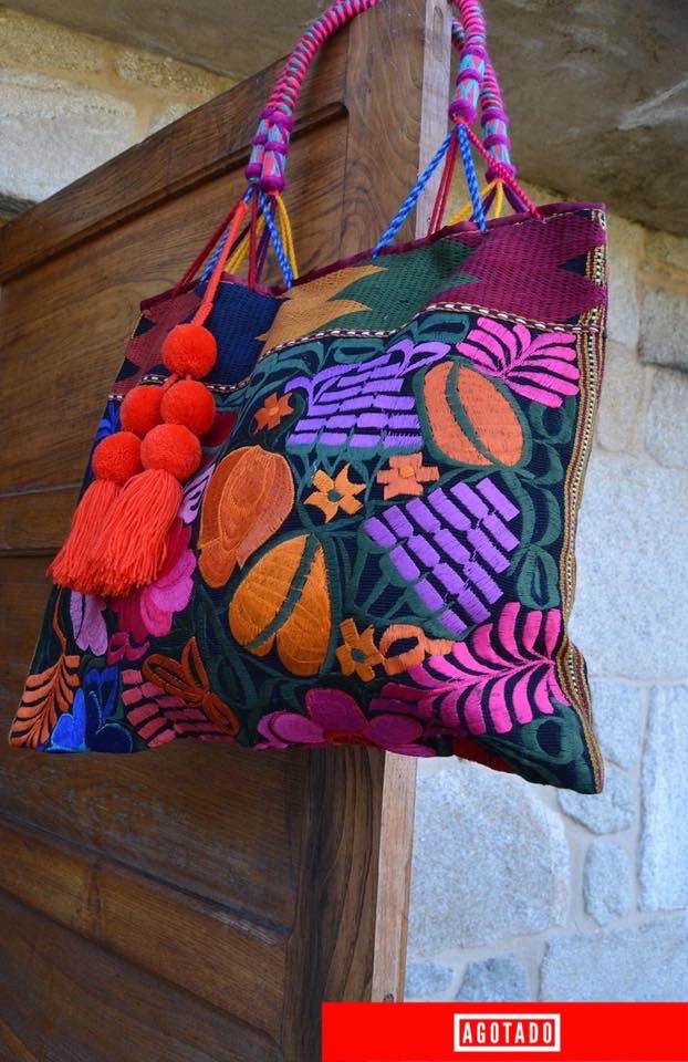 MAXI BOLSA FLORES BORDADAS (B-4)