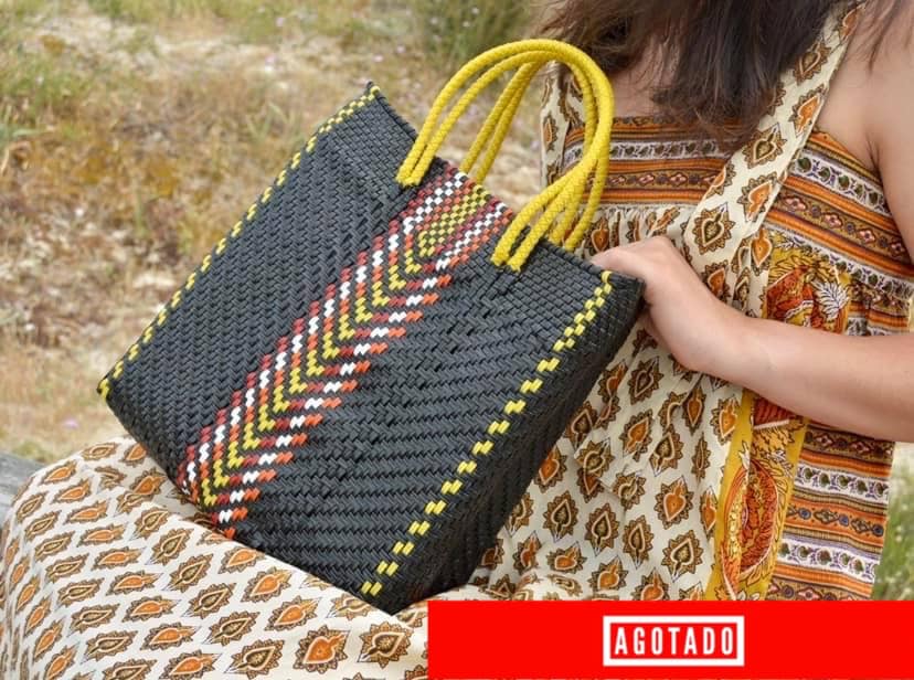 BOLSA PEQUEÑA 'ESPIGA' NEGRA & ASAS AMARILLO